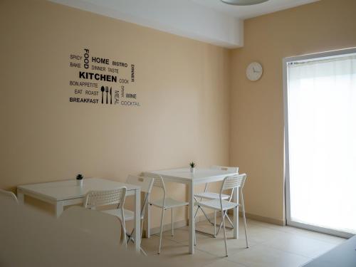 кухня, Dino's Rooms in Нуско