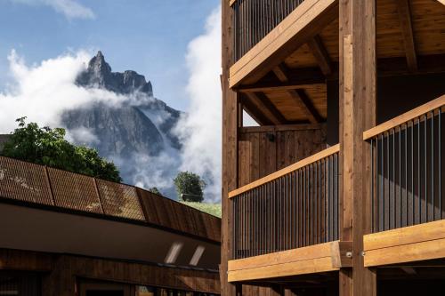 Hotel Alpenroyal - image 13