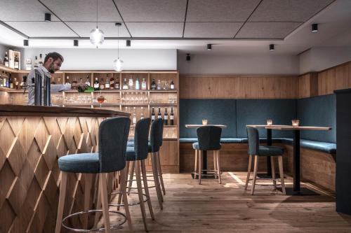 Hotel Alpenroyal - image 14