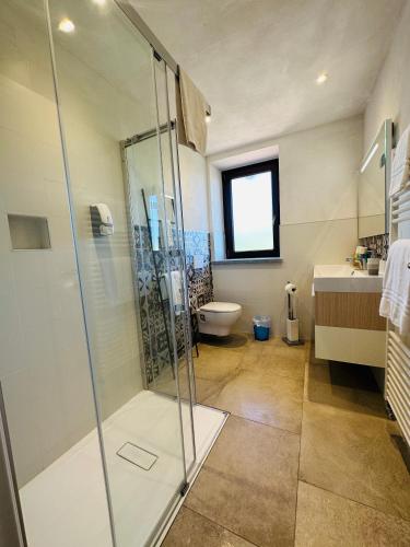 Vannas istaba, Cascina Malinverni in Rocchetta Palafea