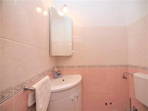 Apartment Julija - image 2