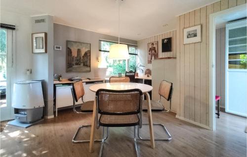 Gorgeous Home In Vorden With Wifi