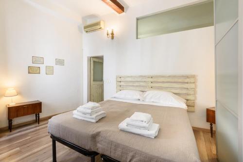 One-Bedroom Apartment image 10