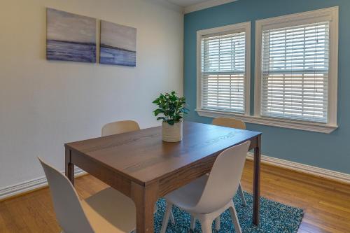 Quaint Houston Hideaway - 3 Mi to Downtown! in Houston, USA