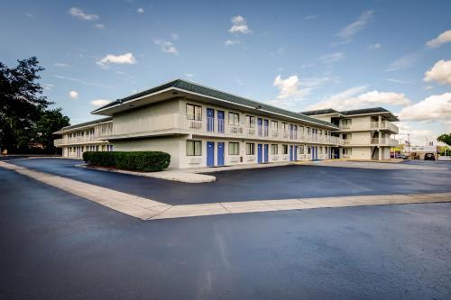 Motel 6-Lakeland FL - image 10