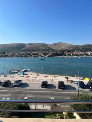 Apartments Kapetanovi Dvori in Trogir