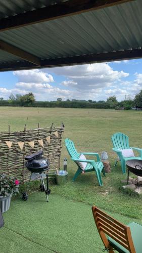 Willowdene shepherds hut