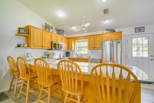 Waterfront Floral City Home On Bradley Lake! in Floral City, USA