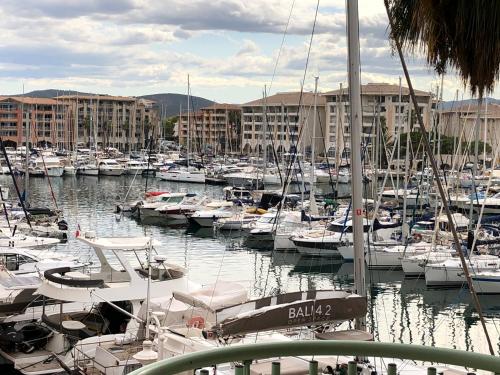 PORT FREJUS