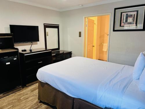 Rodeway Inn National City San Diego South - image 12