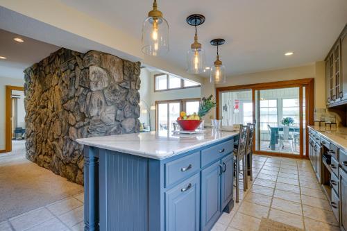 Lakefront Syracuse Home w/ Deck & Private Dock! in Syracuse (IN)