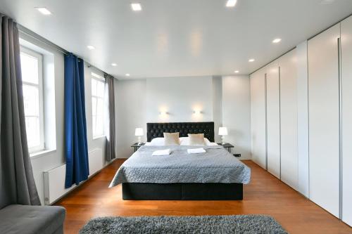 LUXURY CENTRAL DUPLEX WITH TERRACE, Прага (фото 4)