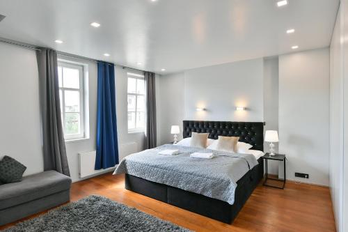 LUXURY CENTRAL DUPLEX WITH TERRACE - image 14