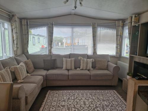 2 bedrooms, 3 beds