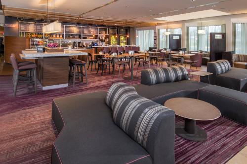 Courtyard by Marriott Fairfax Fair Oaks in Fairfax, USA
