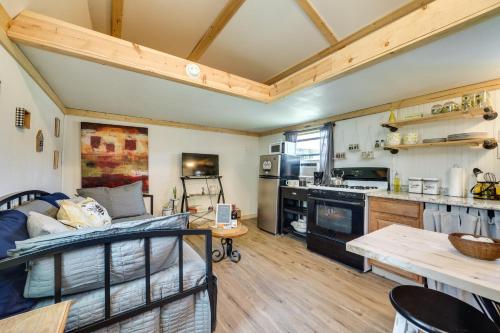 Charming Oklahoma Retreat with Grill - Pets Welcome! thumb 3