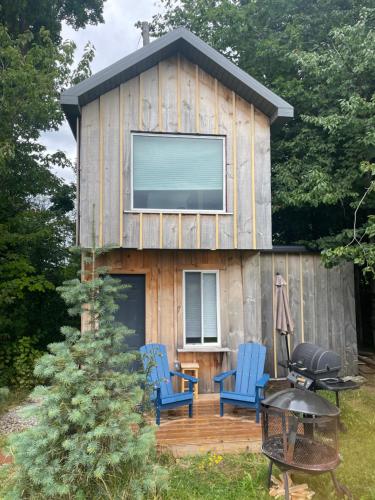 Tiny Home Nestled between Thornbury & Meaford