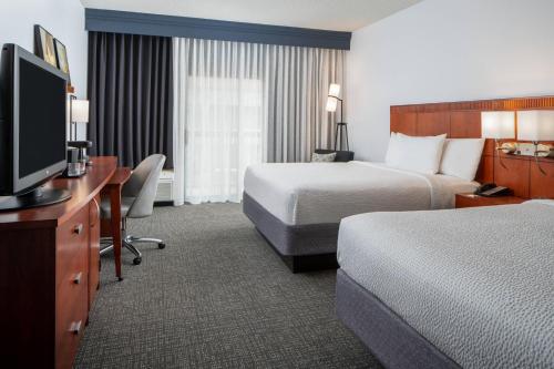 1 queen bed