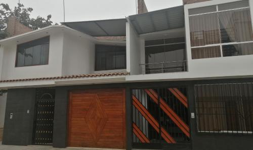 LA FAMILIA NASCA HOUSE in นัสก้า