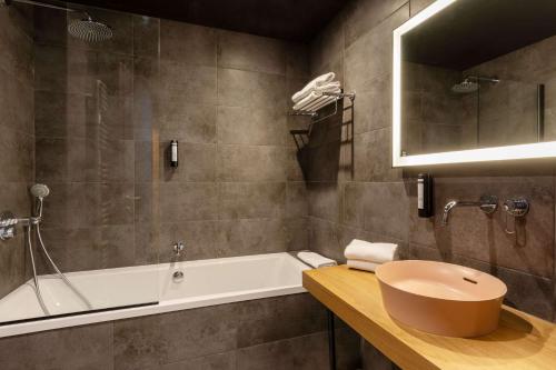 Best Western Plus Monopole Métropole - image 12