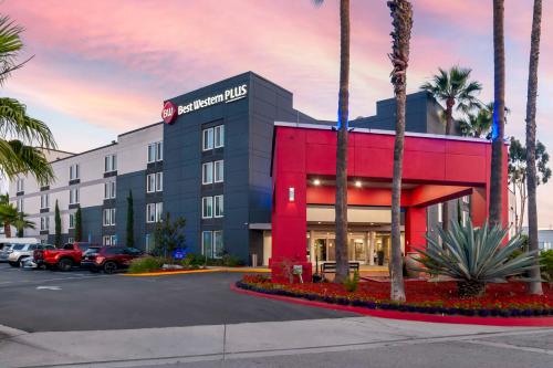 Best Western Plus Commerce Hotel