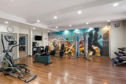 Best Western Plus Commerce Hotel in Los Angeles, USA