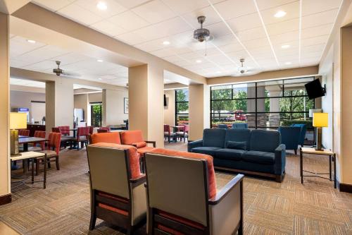 Comfort Suites Northlake