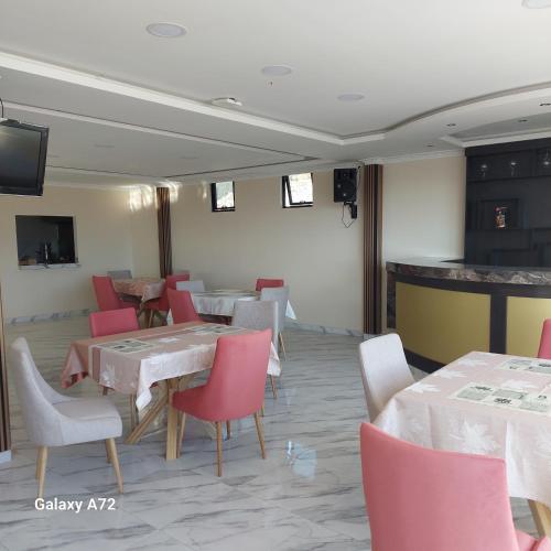 Étterem, Hostal Kapital II in La Concepcion