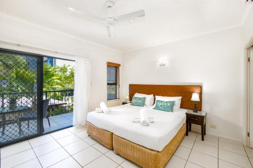 Cairns City Oasis King Bed Studio; Pool & BBQ