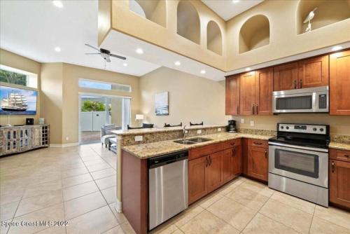 Konyha, Luxury Villa near beach in Indian Harbour Beach