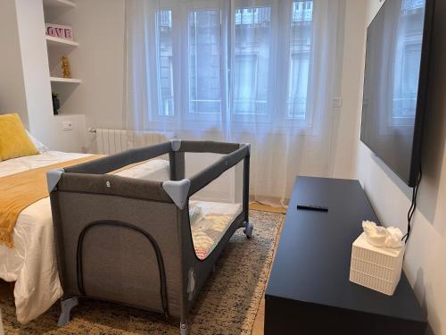 One-Bedroom Apartment image 10