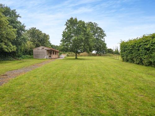 Ringland Cottage