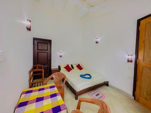 Double Room image 10