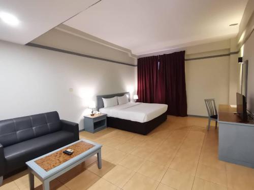 Grace Hotel Lahad Datu - Tap to explore photos