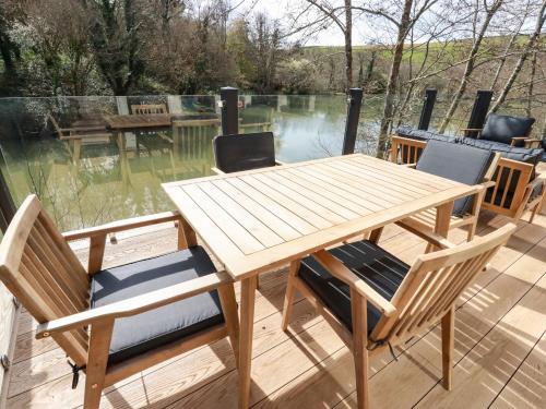 4 Water's Edge Looe - image 8