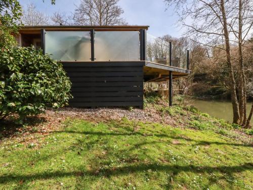 Exterior view, 4 Water's Edge in Lanreath