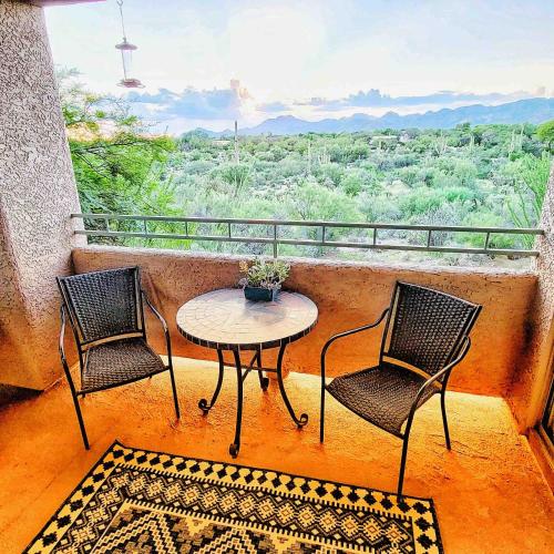 Luxury 3BD/2BA Home Near Tucson w/ Desert Views