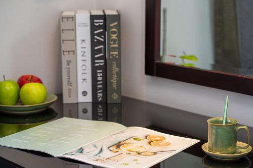 room detail thumbnail 2