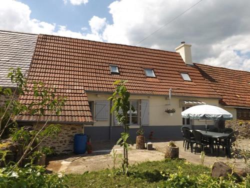 Gîte de pêche rénové avec jardin près du lac d'Enchanet – 6 pers, 3 chambres - FR-1-742-208 gîte à louer Saint-Victor