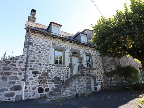 Gîte Fontanges, 3 pièces, 5 personnes - FR-1-742-301 - Location saisonnière - Fontanges