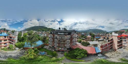A szálláshely kívülről, Hotel Benju in Dhampus