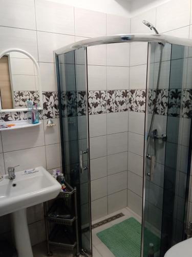 1 double bed