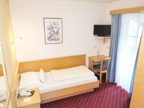 1 twin bed