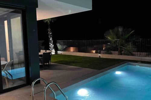 Casa con piscina privada Polop