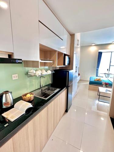 Kitchen, Vietnam d'Or Aparts - RiverGate Residence, Free Gym&Pool in District 4