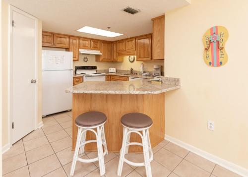 Phoenix VII 7609 condo near Gulf Shores Steamer