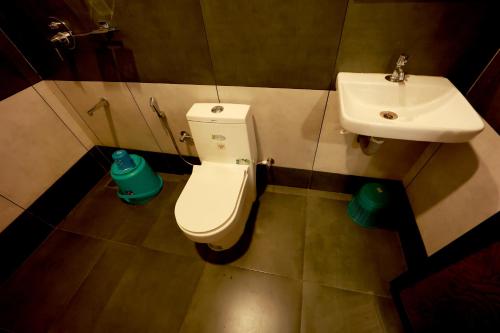 King Room image 4