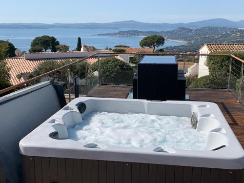 Vue Mer Panoramique Golfe de Saint Tropez - Location, gîte - Roquebrune-sur-Argens