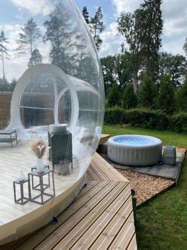 Masažna kad, La bulle du Bon'Heure in Chardeneux