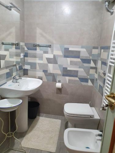 Economy Triple Room